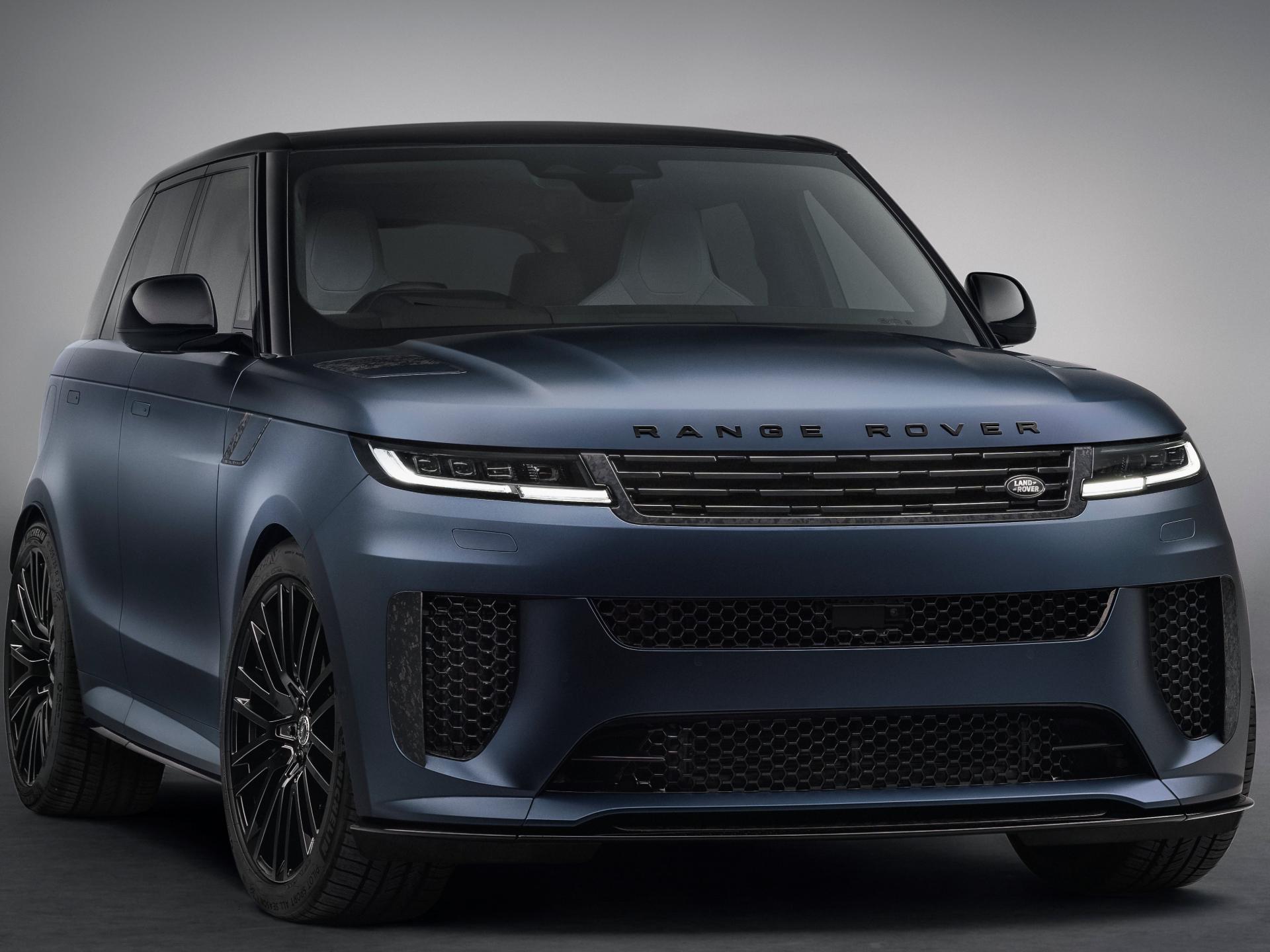 レンジローバースポーツSV」2025年版は新色マットブルーがクール！限定