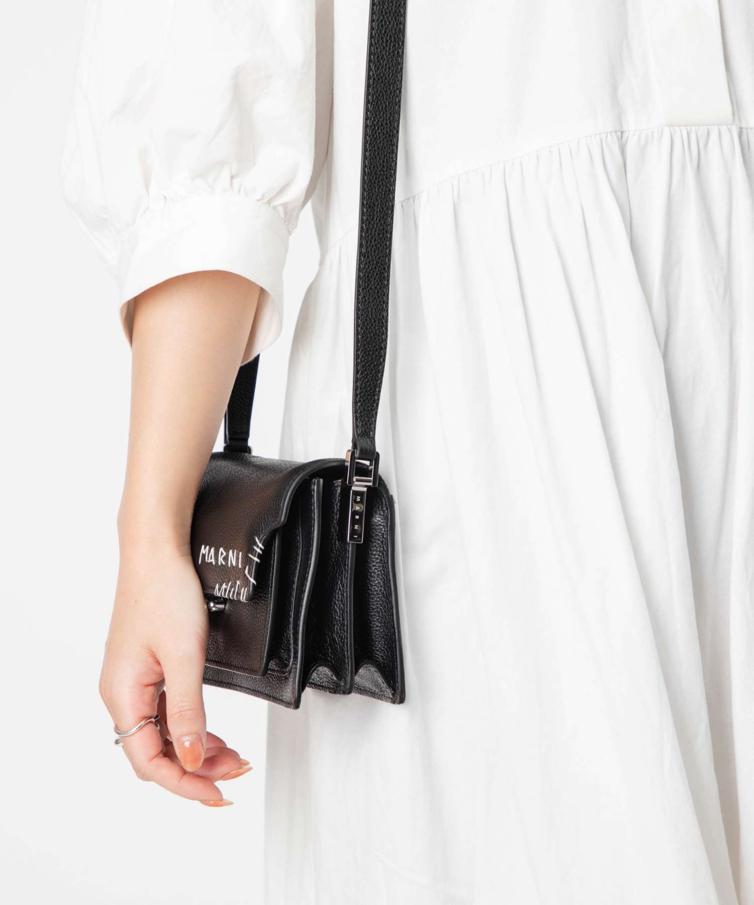 マルニ MARNI SBMP0075L4 P6533 ショルダーバッグ TRUNK SOFT MINI