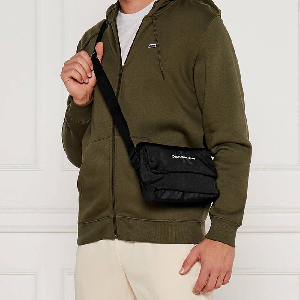 カルバンクライン ジーンズ Calvin Klein Jeans ショルダーバッグ