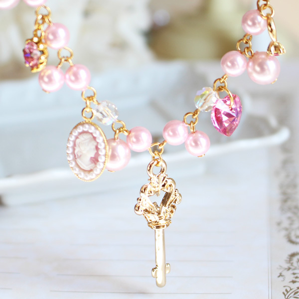 カメオピンクパールチャームブレスレット【日本製】 - 【ロリアン