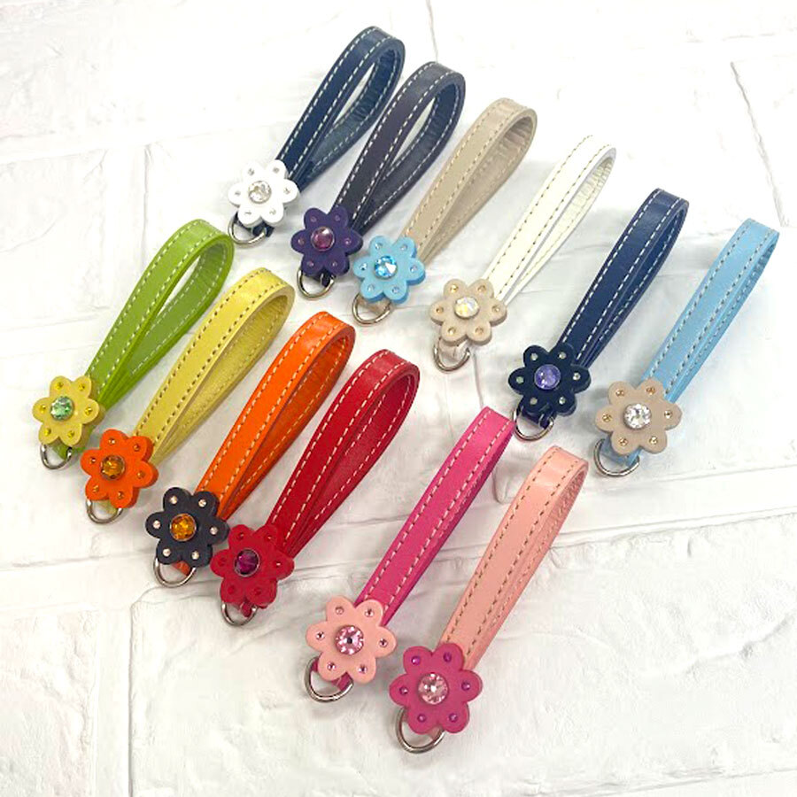 Happy 名入れ 選べる金具 ミニ フラワー レザー ショート ストラップ