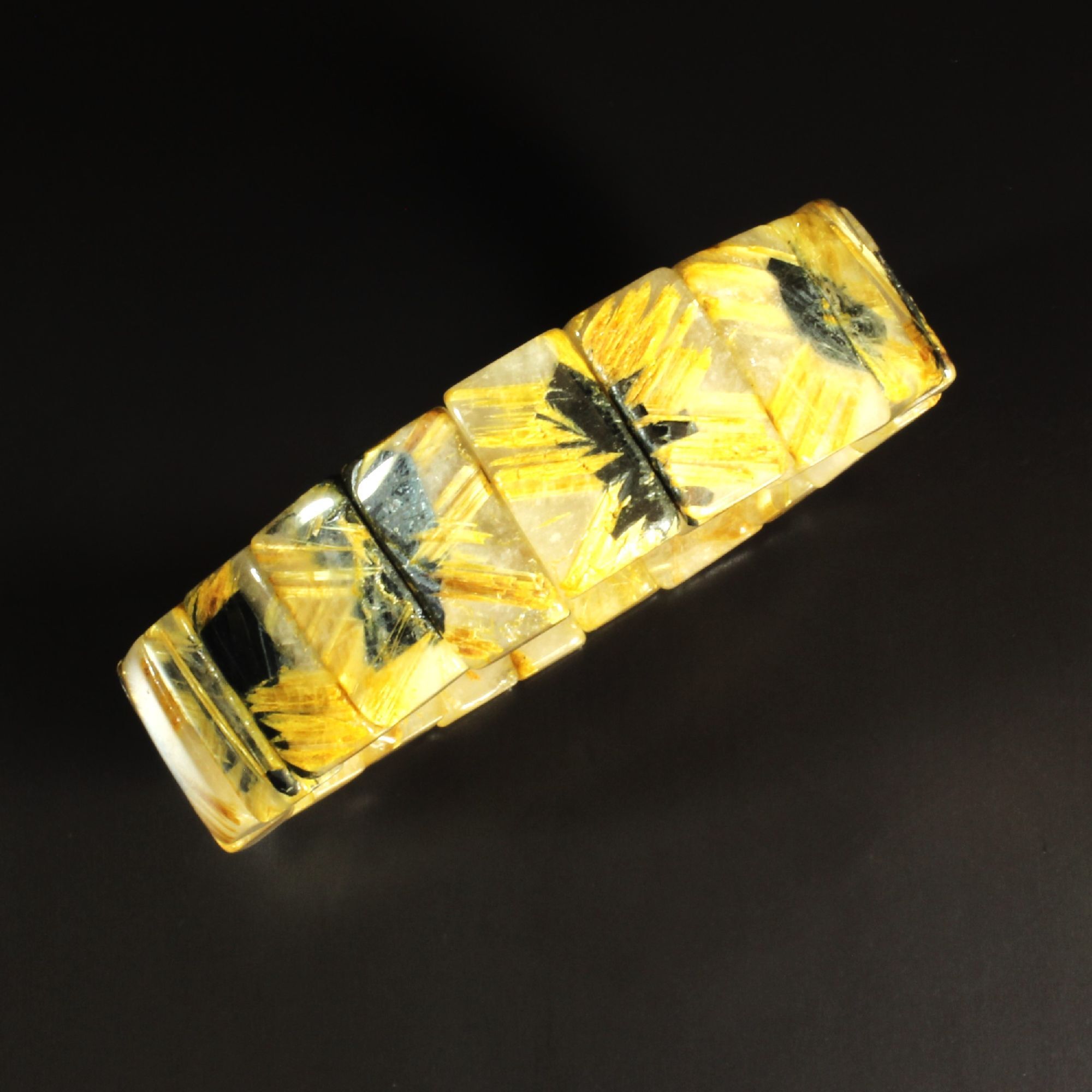 タイチンルチルの輝きがすごい］19mm一点物 太陽放射ルチル バングル