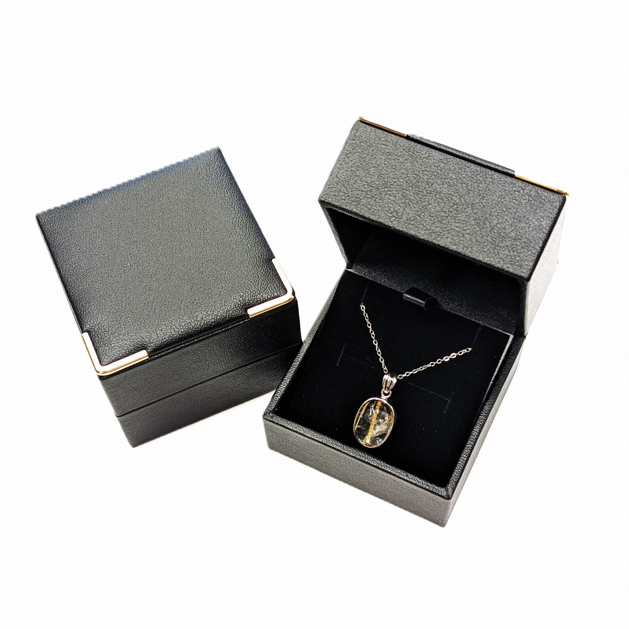 極上のクォリティ］一点物 ゴールドタイチンルチル クォーツ