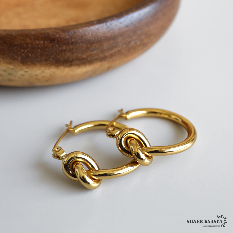 ステンレス フープピアス ノットピアス 結び 大ぶりピアス ゴールド