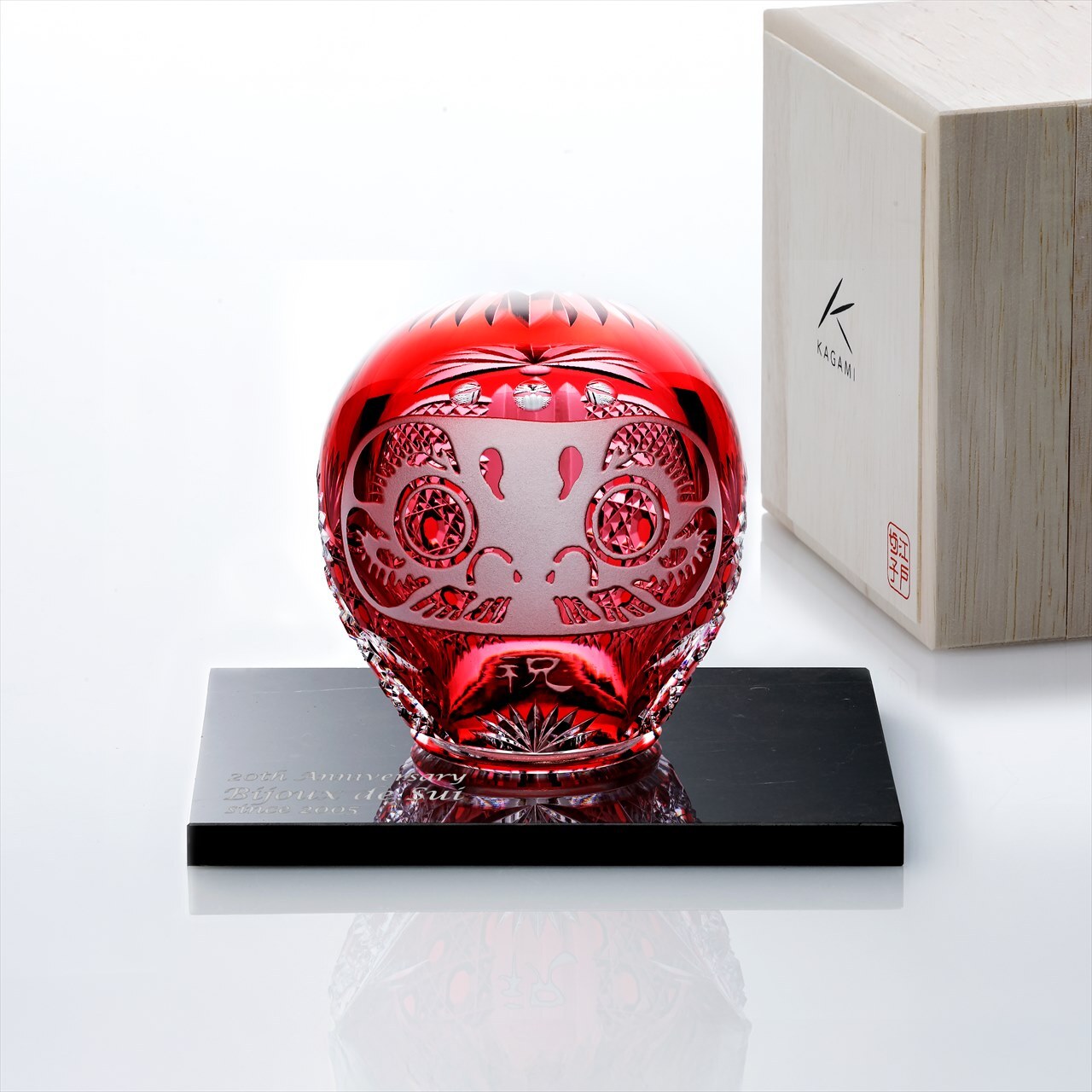 KAGAMI カガミクリスタル 江戸切子 祝だるま（小） 10cm・大理石 台座