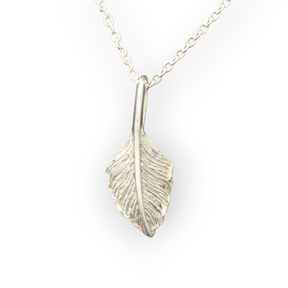 ハートフェザーネックレス シルバー925 【刻印無料】 ハートフェザー