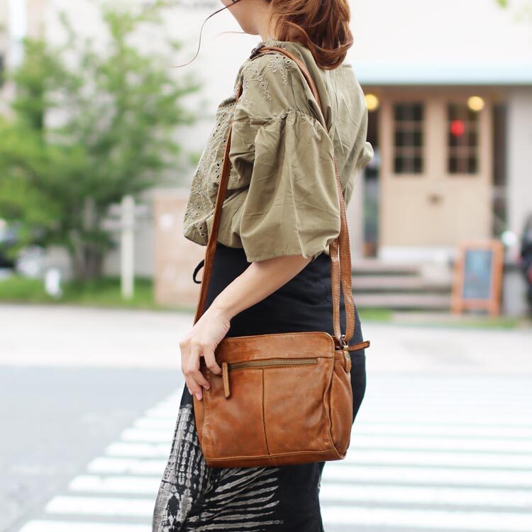 本革 ミニショルダーバッグ レディース ウォッシュ加工 斜めがけ Mia