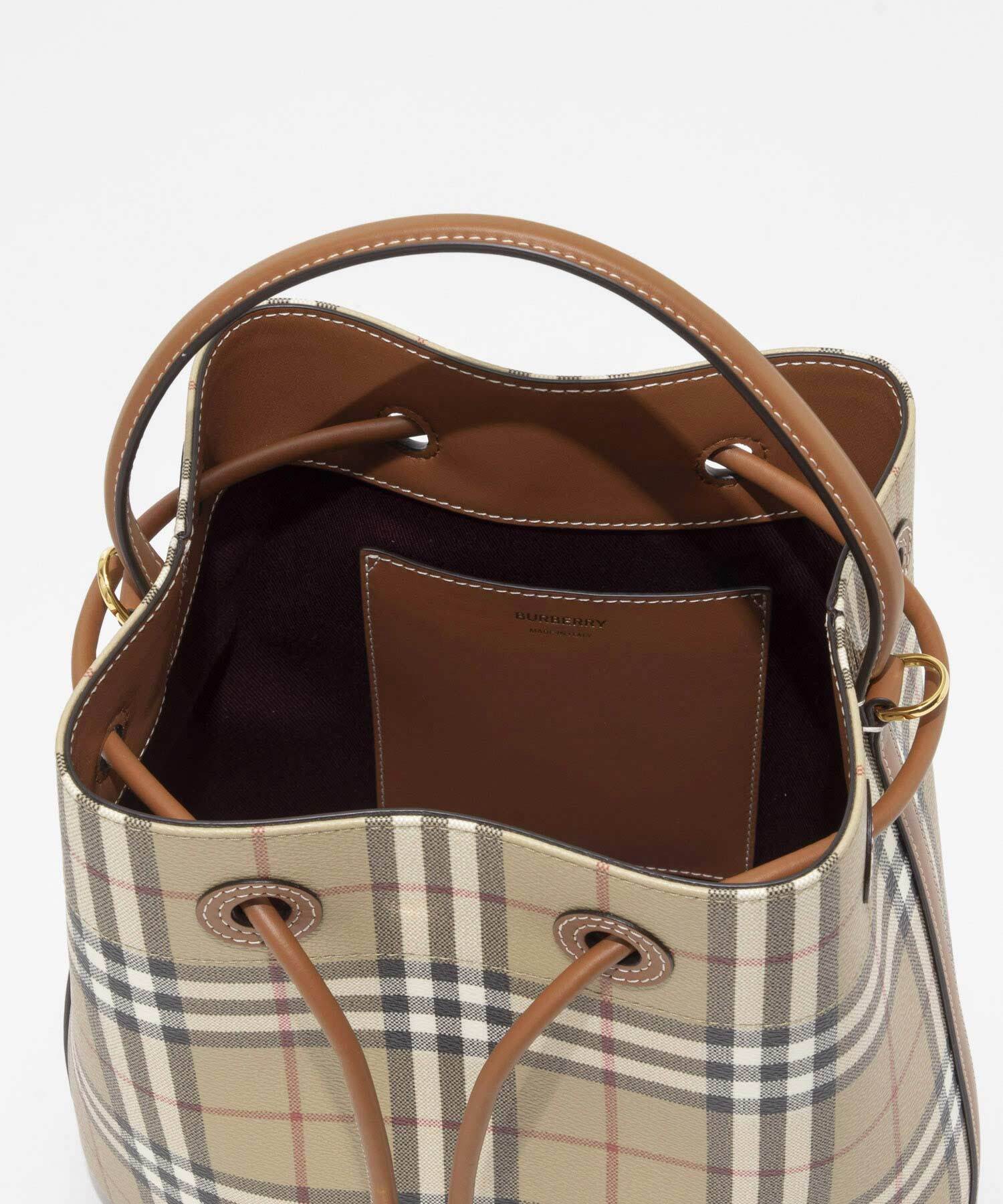 バーバリー BURBERRY LL SM DRAWSTRING BUCKET DFC 8096289 A9534