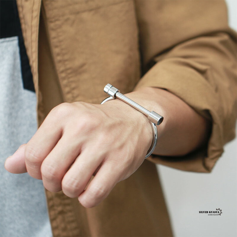 ネジ式 馬蹄バングル ホースシューブレスレット ゴールド シルバー