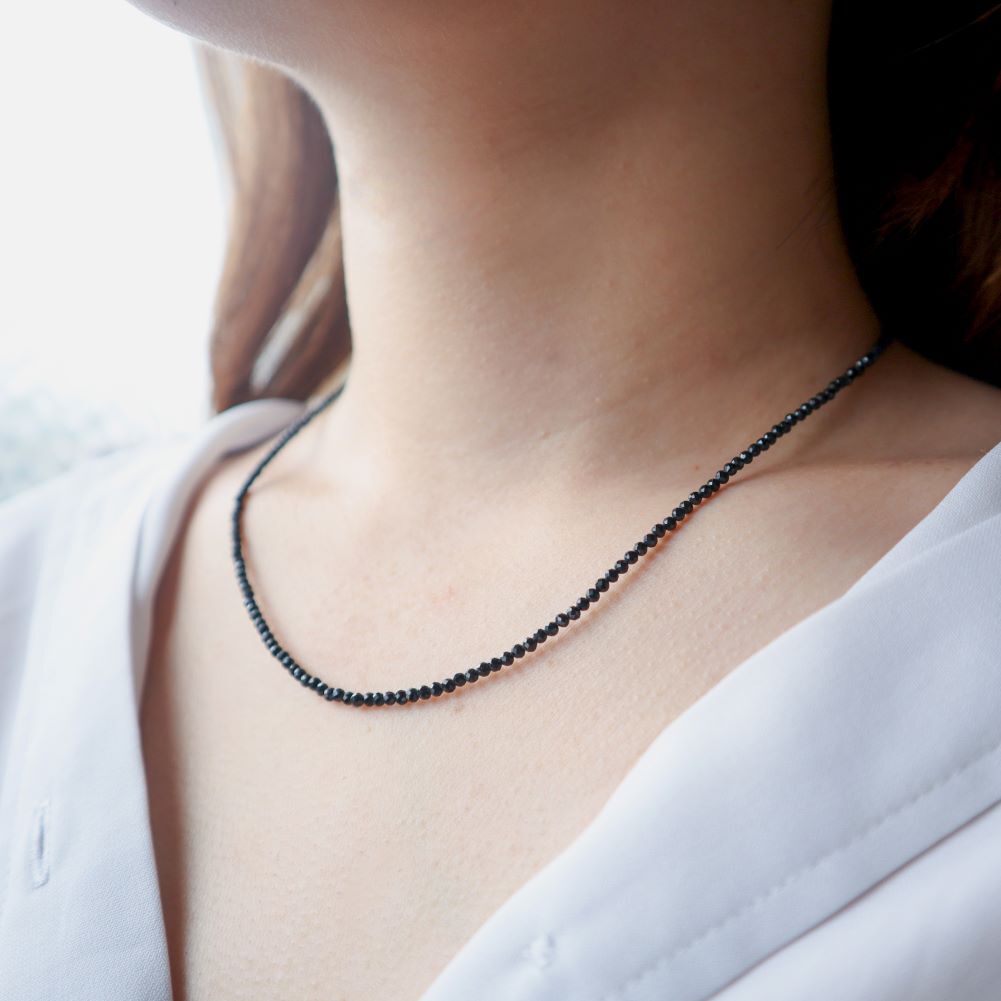 ブラックスピネルネックレス 最長45センチ 約2.3ミリベビー連 キラキラ