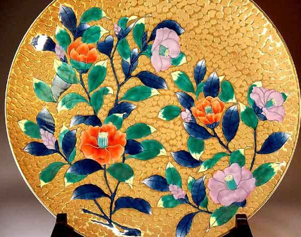 有田焼 陶芸家 藤井錦彩作】有田焼美術品 染錦黄金椿絵飾り大皿 文字