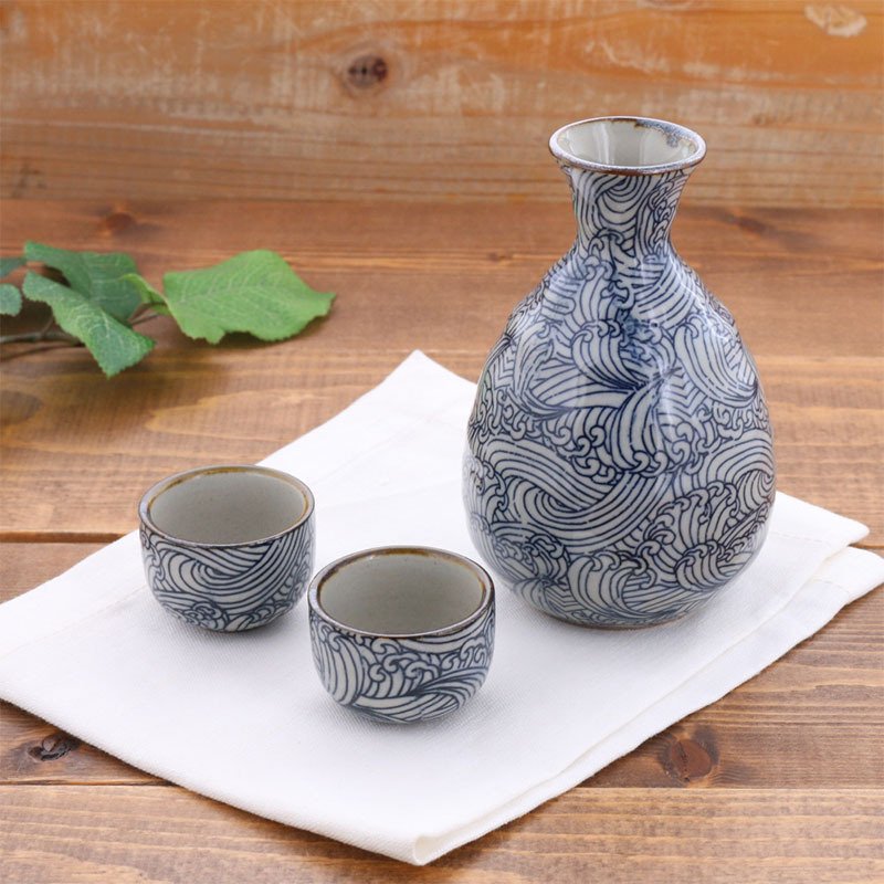 箱入り 酒器セット 徳利2合・盃×2 染付荒波 徳利 とっくり お猪口