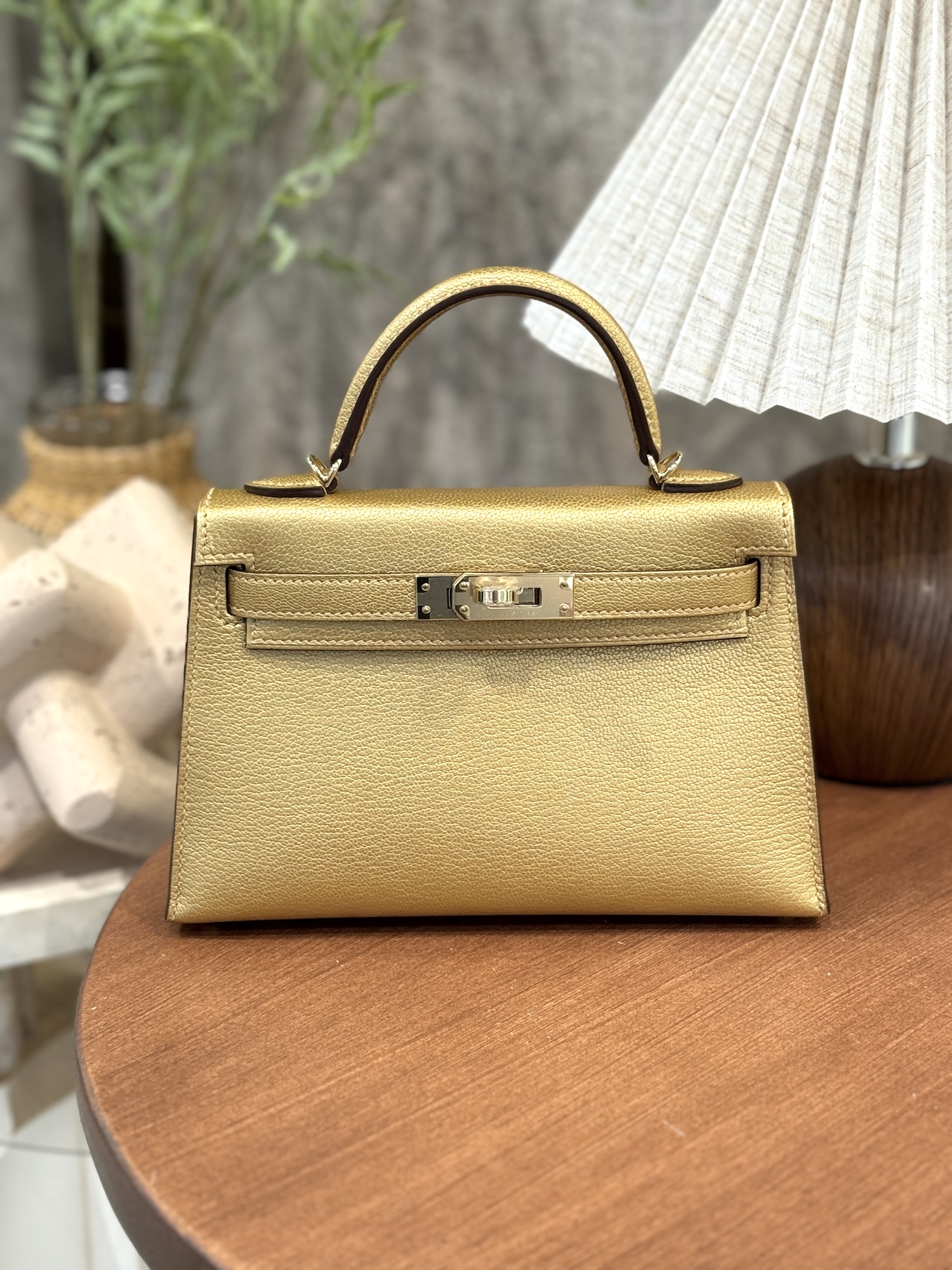 ランク N 新品 HERMÈS エルメス ミニケリー2 ドレ (Y9) シェーブル