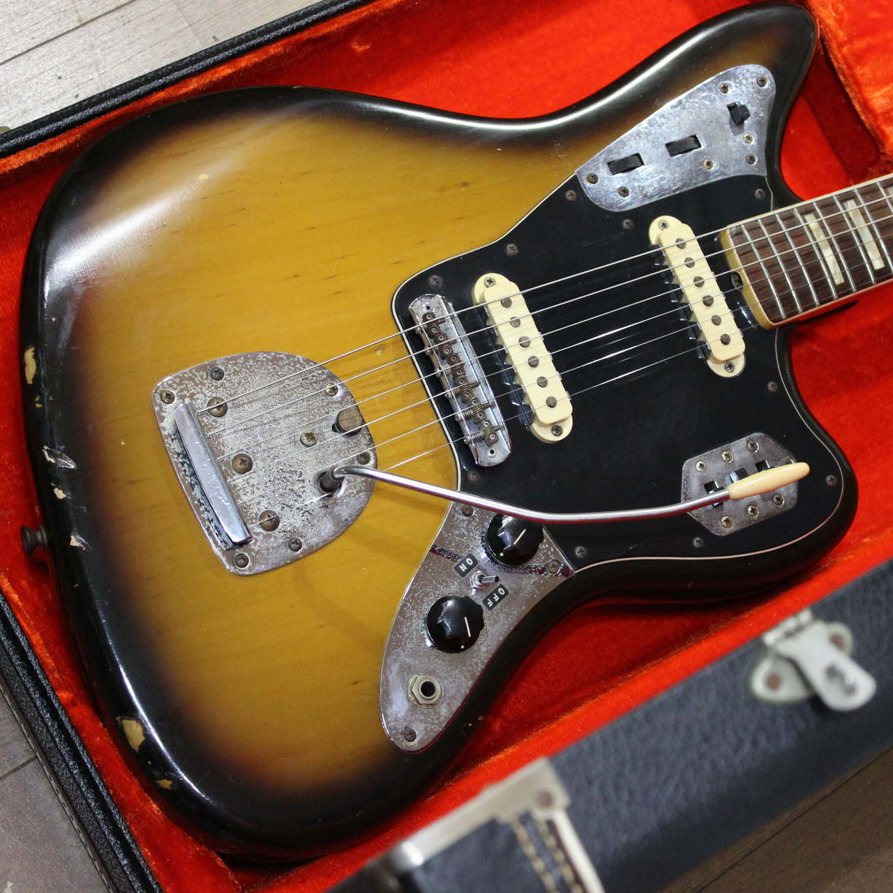 Fender Jaguar Sunburst フェンダー ジャガー サンバースト 1973～75