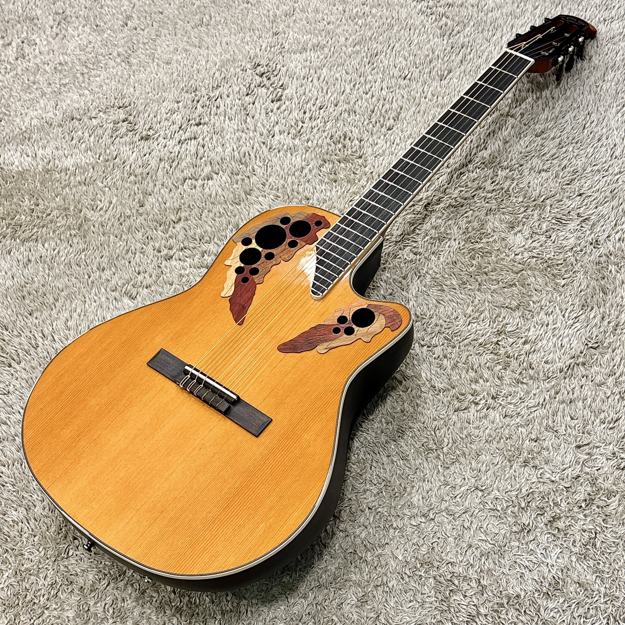 Ovation Celebrity Elite Nylon Mid Depth CE44C-4A Aged Natural