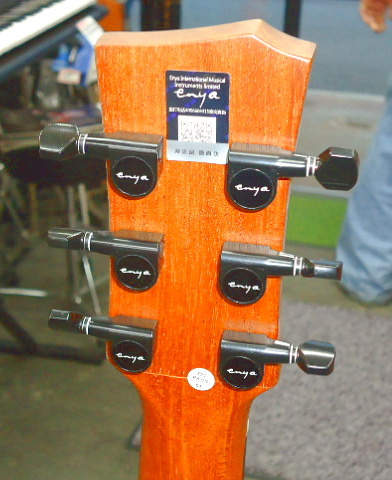 Enya EM-X1 PRO EQ 少し小ぶりなエレアコ（新品特価）【楽器検索