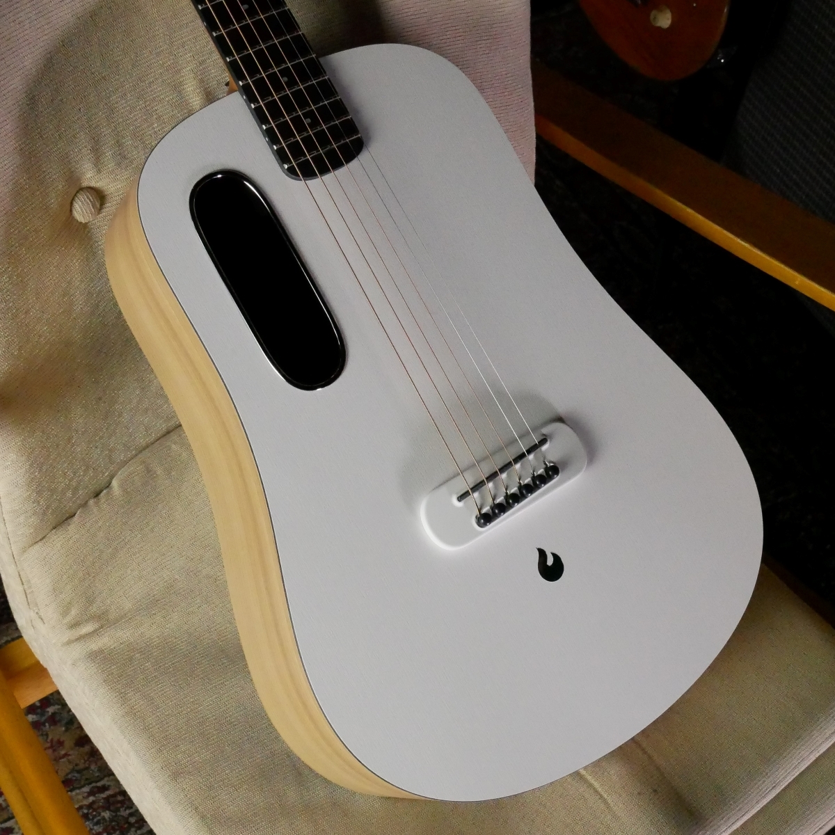 LAVA MUSIC BLUE LAVA Original Acoustic / WHT 【国内限定20本。ミニ