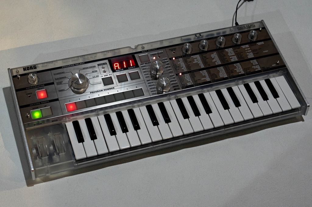 KORG microKORG Crystal SYNTHESIZER/VOCODER（新品特価/送料無料