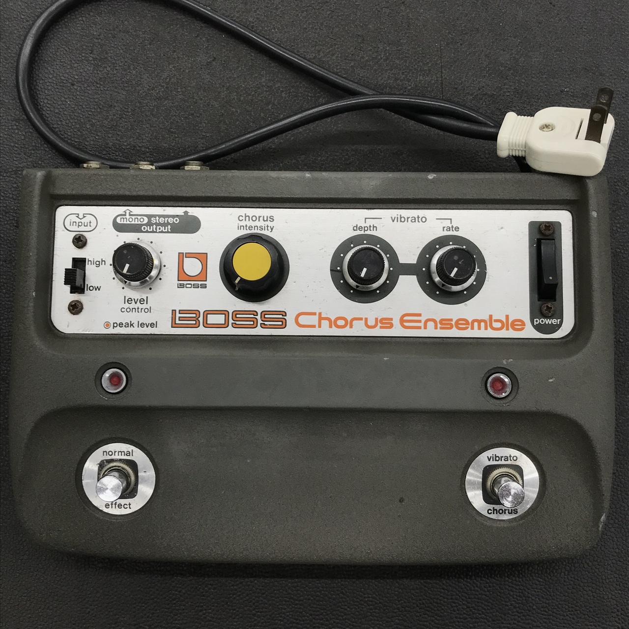 BOSS CE-1 Chorus Ensemble（ビンテージ）【楽器検索デジマート】