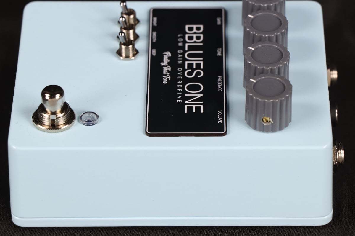 Finding That Tone BBlues One Sonic Blue Low Gain Overdrive