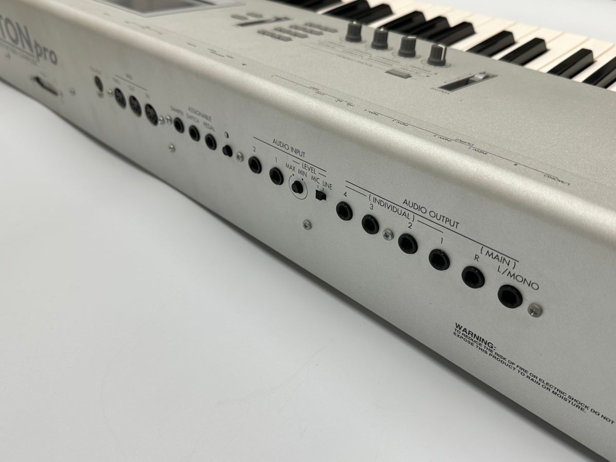 ジャンクKORG TRITON Studio 76 EXB-PCM09 CD付 TRITON / TRITON