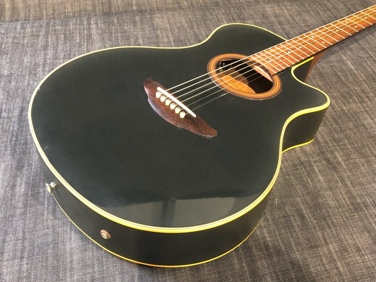 Yamaha APX-4A エレクトリックアコースティックギター ブラック Yamaha