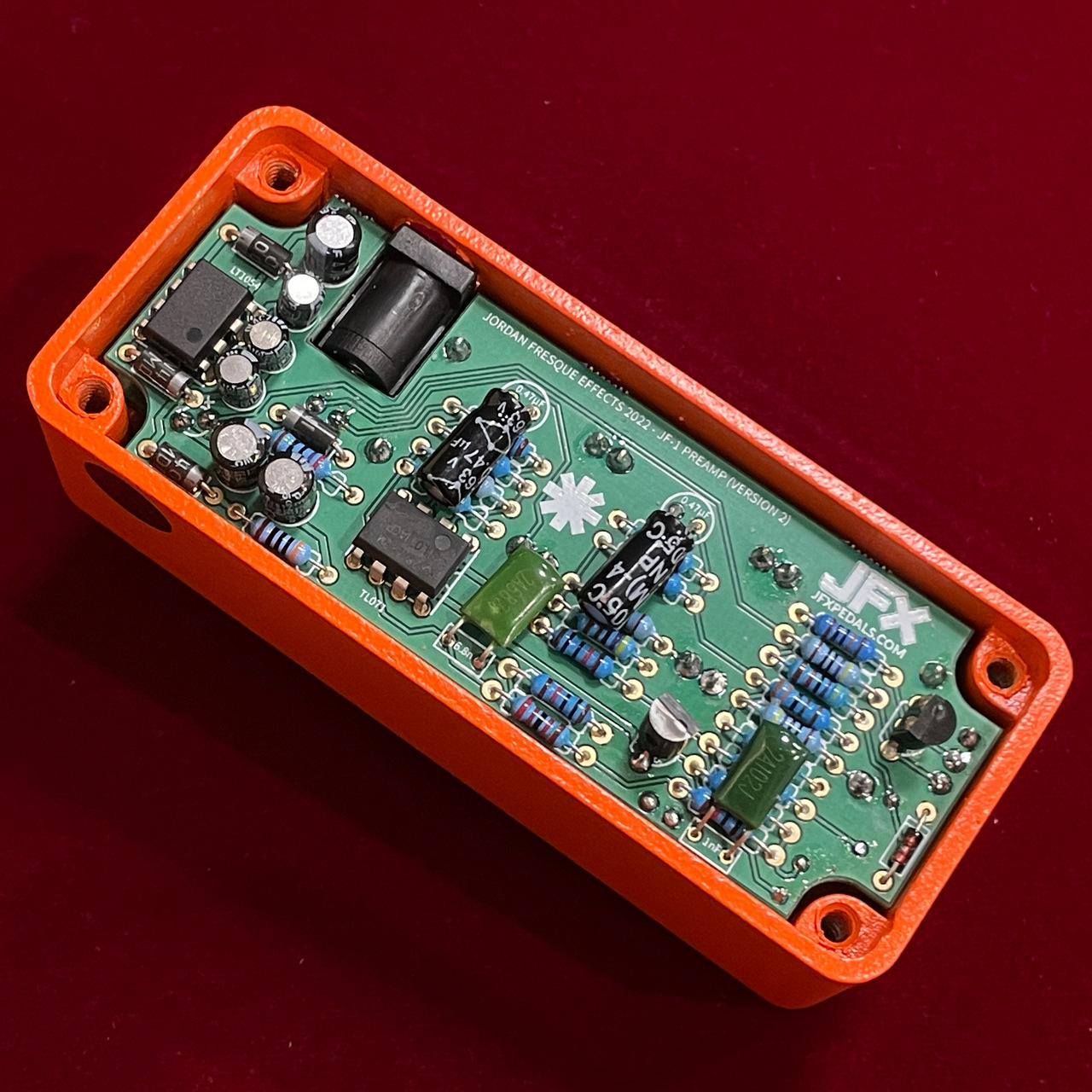 JFX Pedals JF-1 Preamp 【ミニ筐体のCE-1プリアンプ】（新品/送料無料