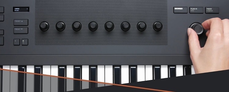 NATIVE INSTRUMENTS KOMPLETE KONTROL A61（新品/送料無料）【楽器検索