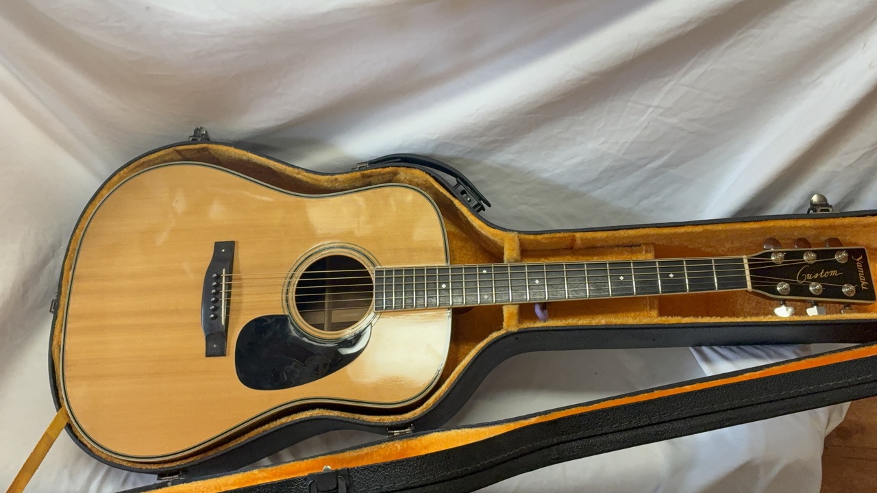 アコースティックギター YAMAKI 黒 ハードケース付き アコースティック