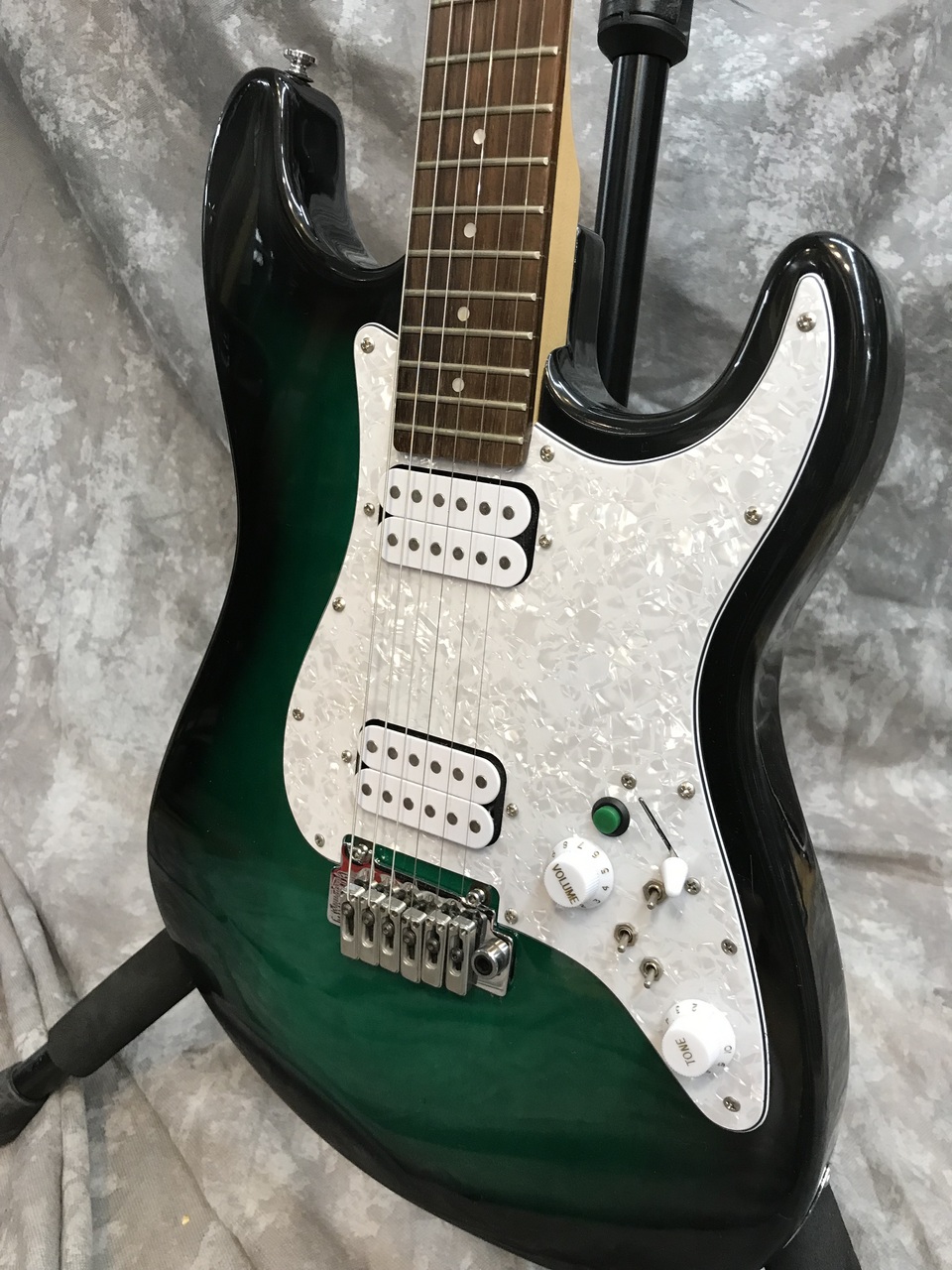 Rayfield RST-320（中古）【楽器検索デジマート】
