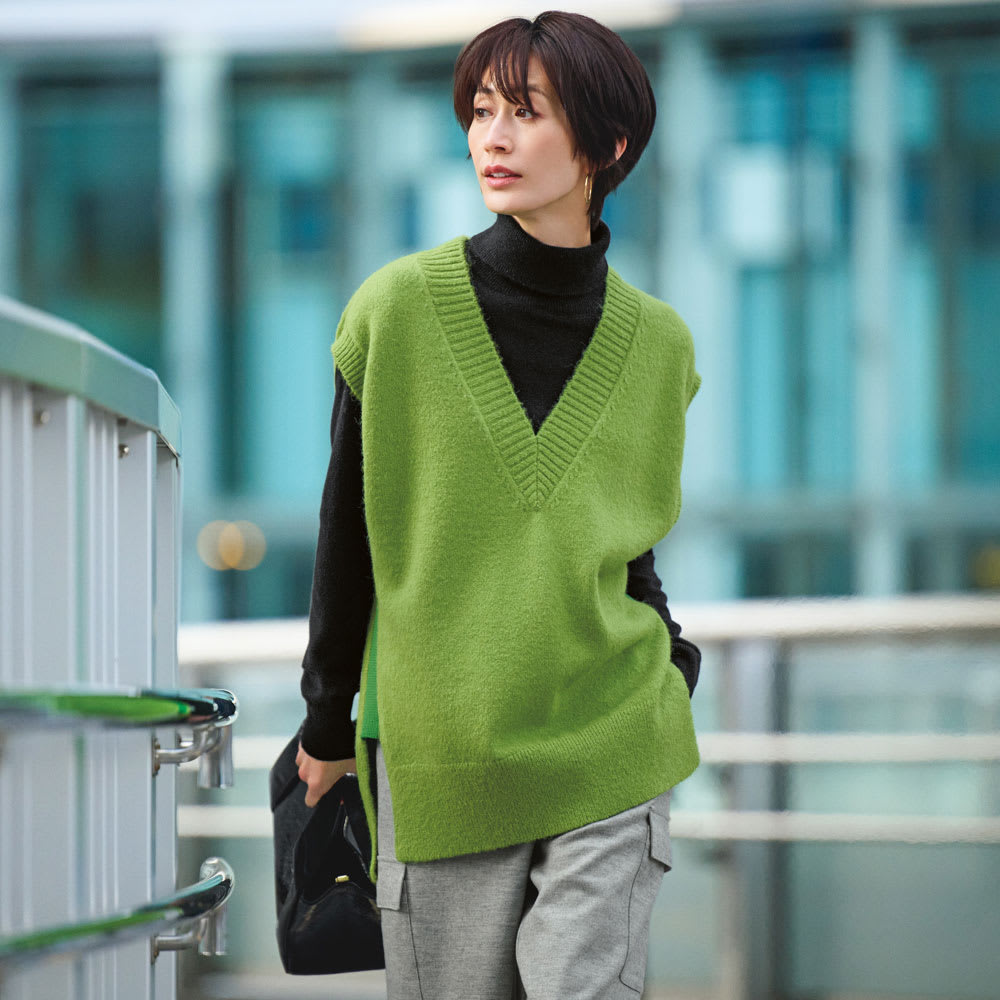 バイカラーVネックニットベスト 通販 - ディノス