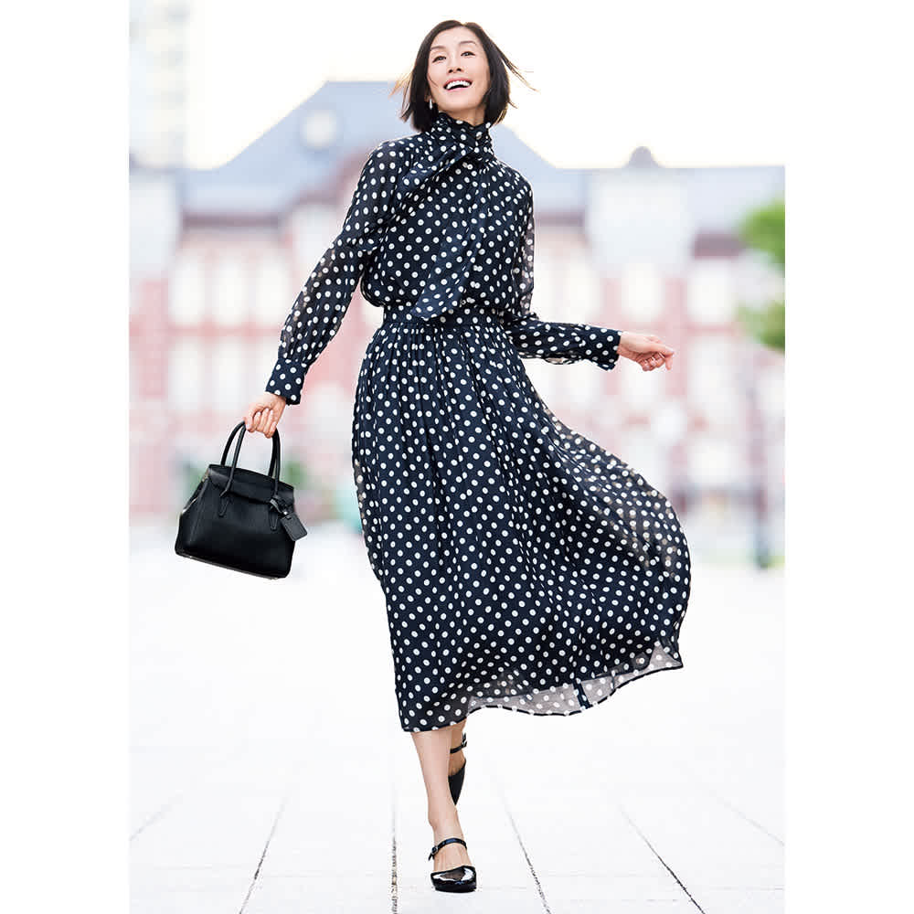 未使用級✨エトロ✨シルク ボタニカル柄シアーブラウス（M）ビーズ 馬