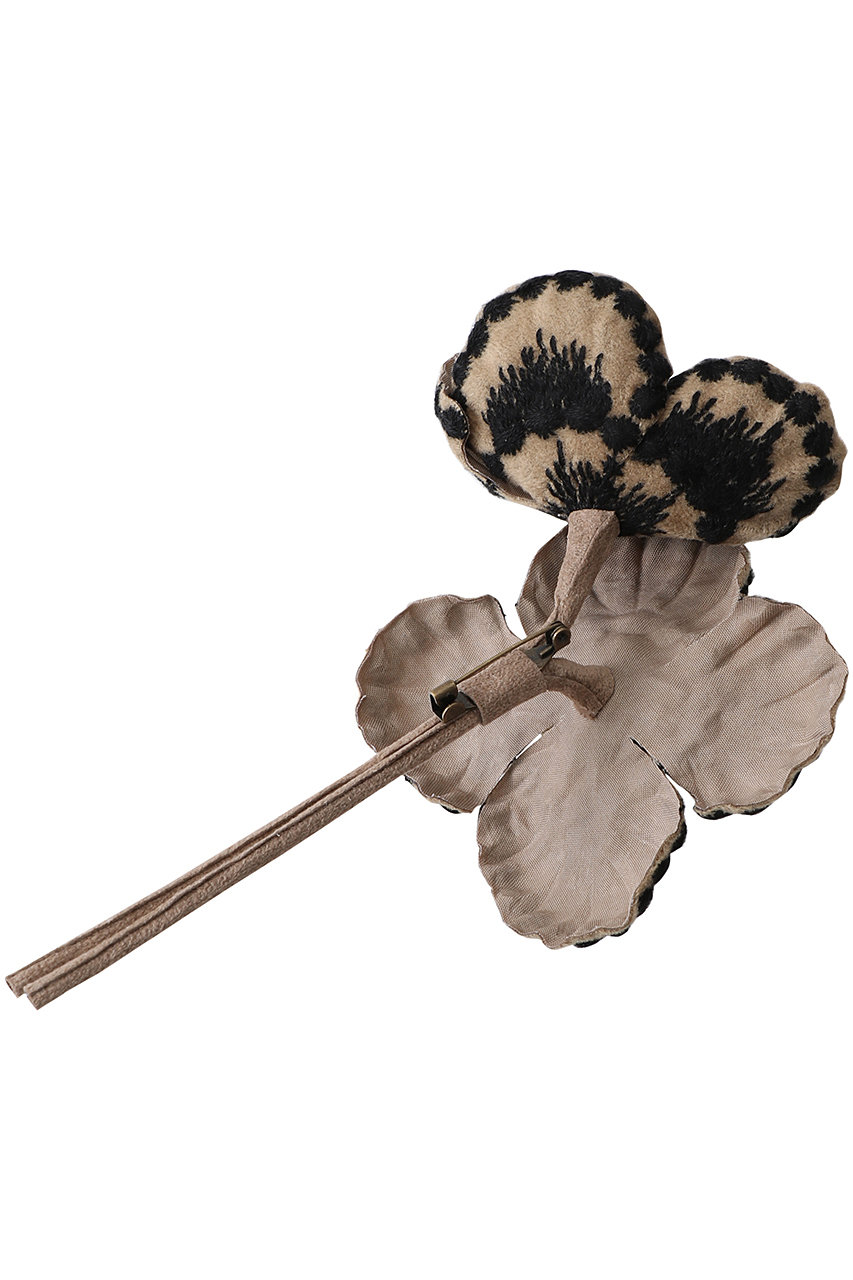 mina perhonen(ミナ ペルホネン)｜blumen ブローチ/ベージュ の通販