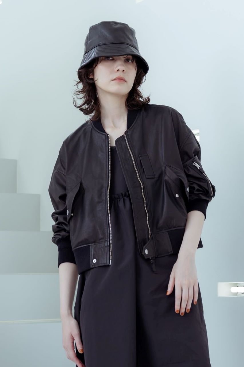 sisii(シシ)｜【受注生産】【sisii×大草直子】L-2Bレザーフライト