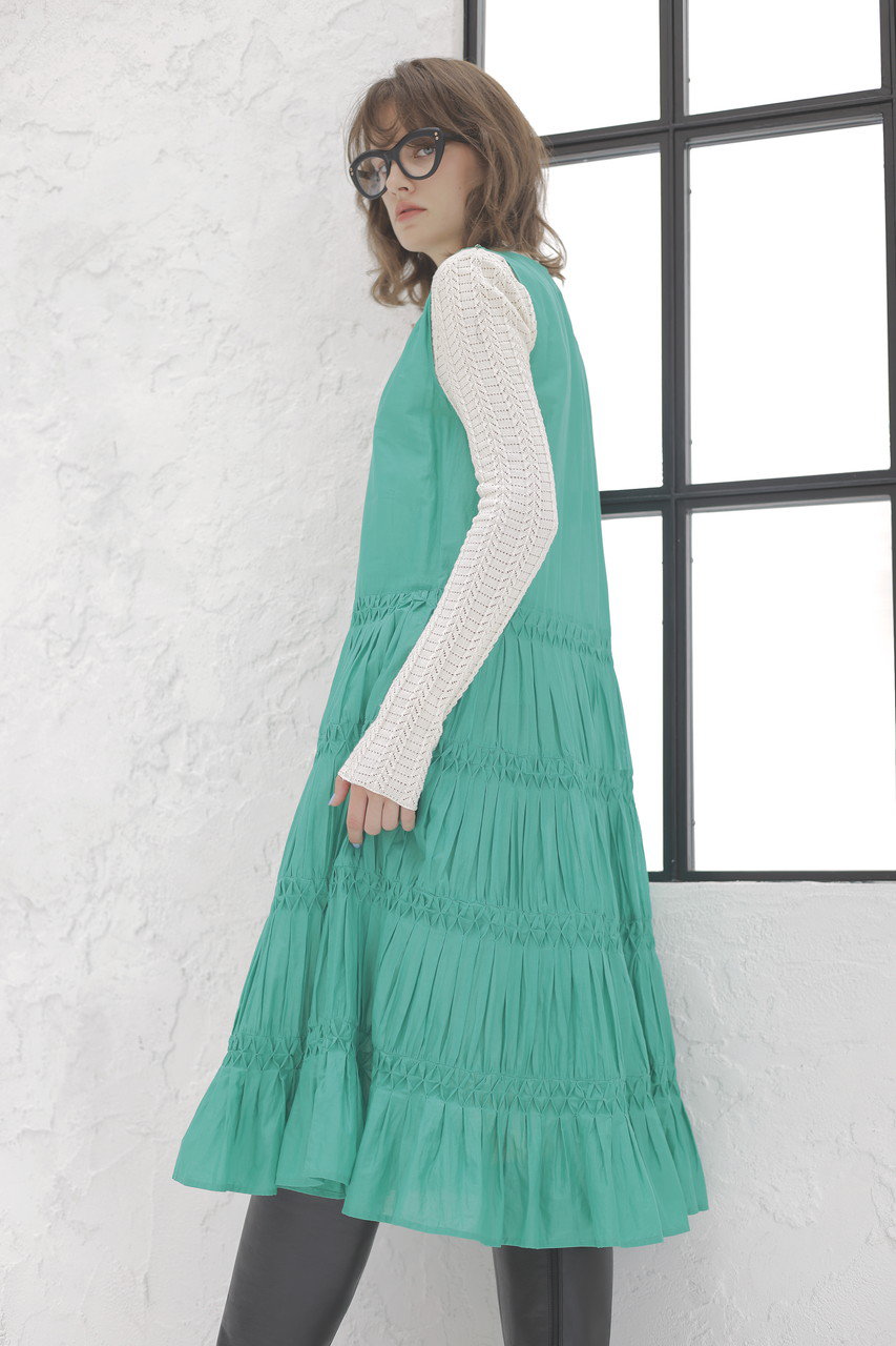 Merlette(マーレット)｜WALLIS ダイアモンドトリム Vネックティアード