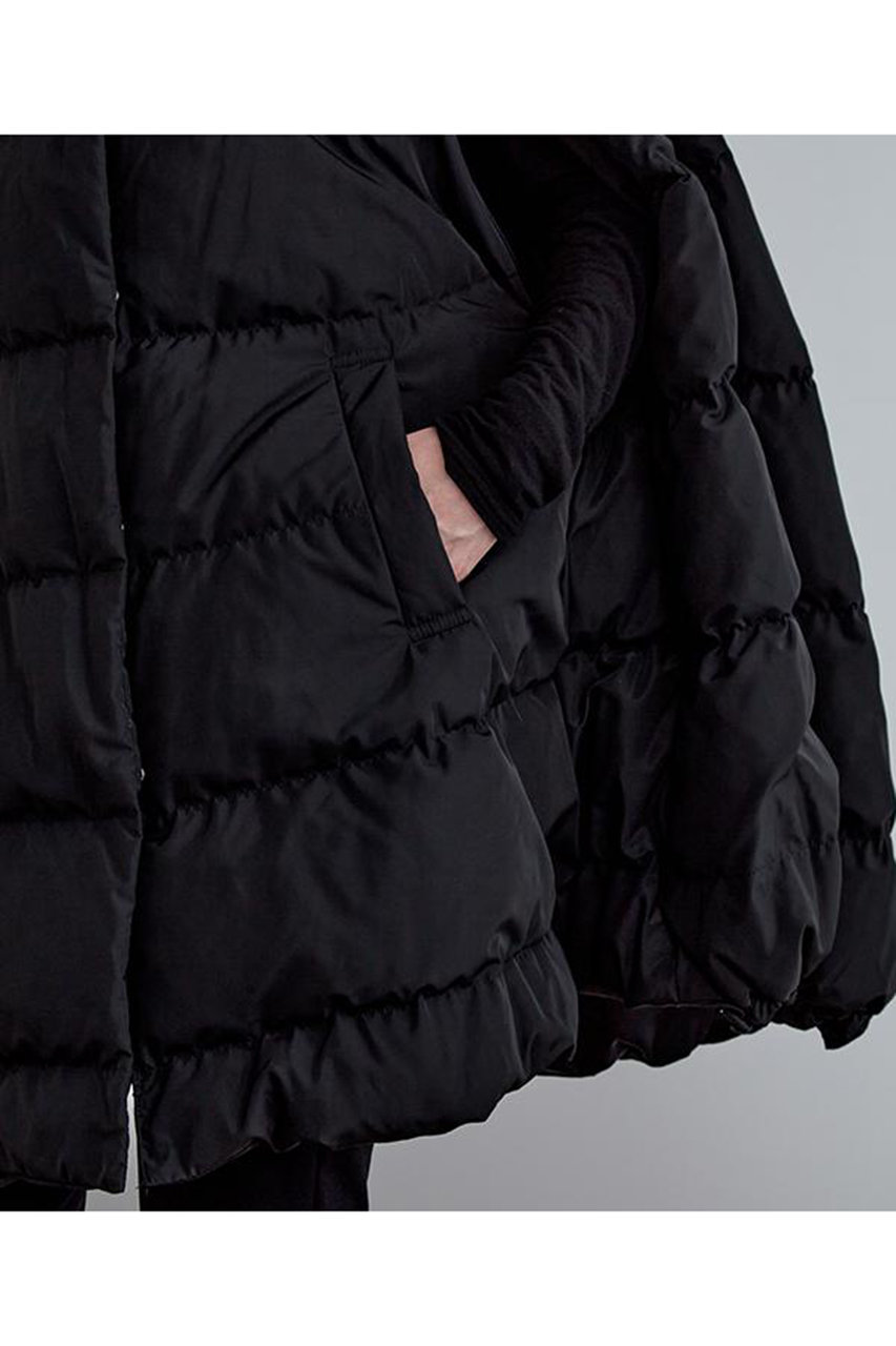 LE PHIL(ル フィル)｜パッフィーダウンケープ/ブラック の通販