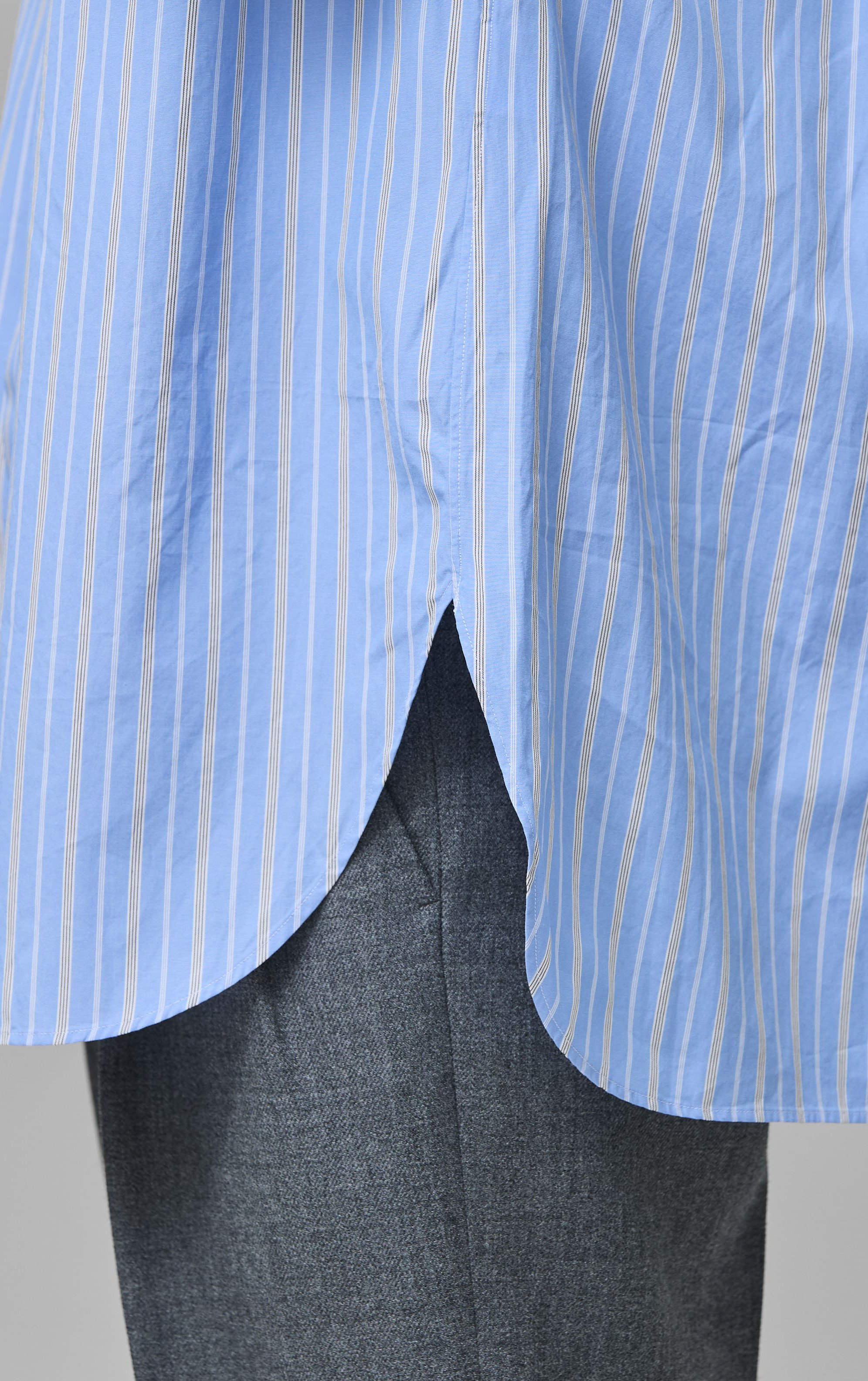 colon(コロン)｜【MEN】Cotton Stripe バンドカラーシャツ/Sax x White