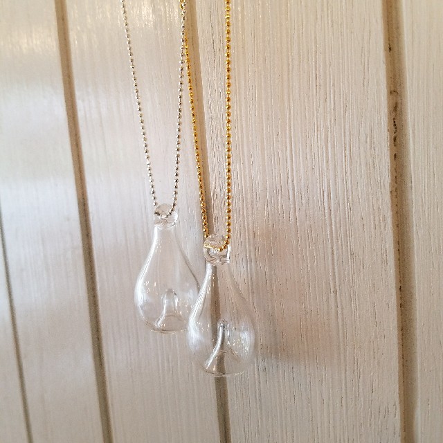 ☆ドテラ愛用の方必見☆アレルギー対応☆アロマネックレス☆新品