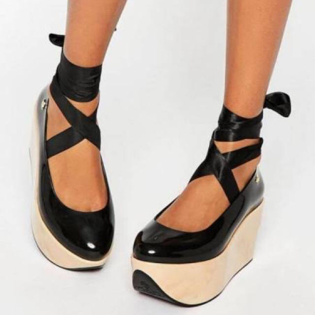 Vivienne Westwood - 【美品】 おまけ付きmelissa ロッキンホース