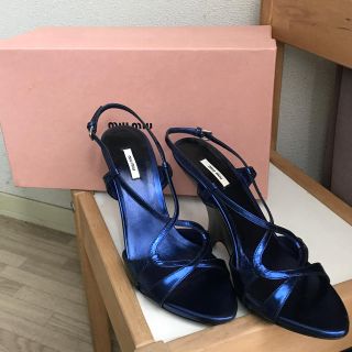 MIU MIU（サンダル ・ ブルー・ネイビー/青色系）のフリマアイテム一覧