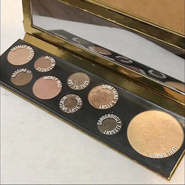 MAC - MAC パワーハングリー アイシャドウ パレットの通販 by SOU&YUU