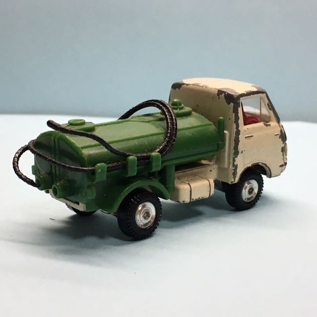 日本製黒箱トミカ Vol.37 いすゞ エルフ バキュームカー 2Cホイールの