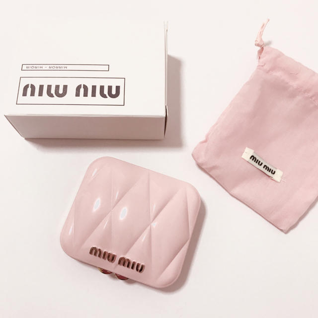 MIU MIU - miumiuノベルティミラー新品未使用の通販 by 2305｜ミュウ