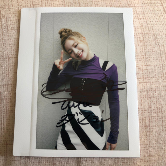 TWICE ダヒョン Perfect World 直筆サイン入りチェキ 【公式通販】