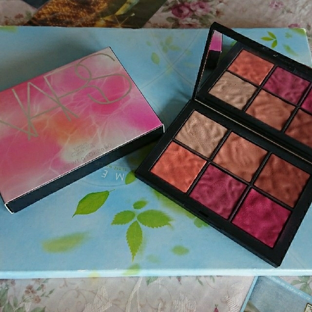 NARS - 《本日限定値引き》NARS エクスポーズド チークパレット 完売品