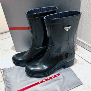 PRADA（レインブーツ/長靴）のフリマアイテム一覧