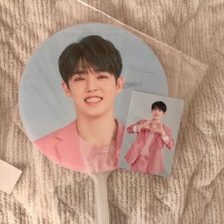 SEVENTEEN - エスクプス うちわの通販 by ☁︎｜セブンティーンならラクマ