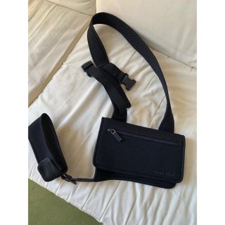 MIU MIU（ボディバッグ/ウエストポーチ）のフリマアイテム一覧