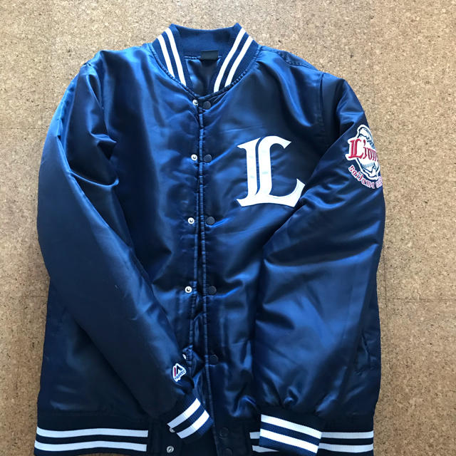 美品 埼玉西武ライオンズ ブルゾン 刺繍 Lサイズ グラウンドコート