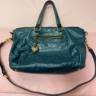 MIU MIU（ショルダーバッグ ・ グリーン・カーキ/緑色系）のフリマ